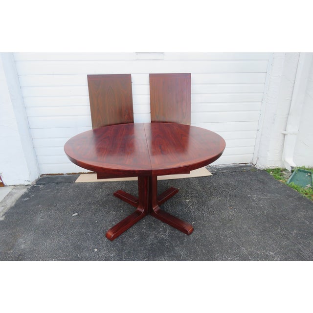 Danish Modern Mid Century Rosewood Round Pedestal Dining ...