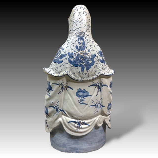 Polychrome Glazed Porcelain Guanyin Bodhisattva, Mid 20th Century For Sale - Image 4 of 9