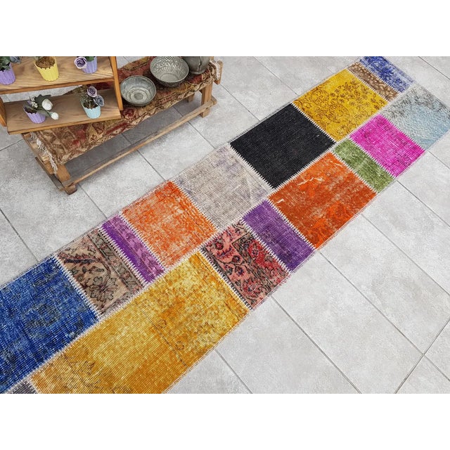 1960s Oushak Vintage Bohemian Runner For Sale - Image 5 of 10