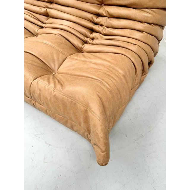 Animal Skin French 3-Seater Togo Sofa in Camel Leather attributed to Michel Ducaroy for Ligne Roset For Sale - Image 7 of 12