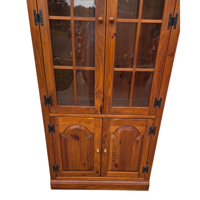 Wood Ethan Allen Country Craftsman Hutch China Cabinet Shelf Display Knotty Pine For Sale - Image 7 of 12