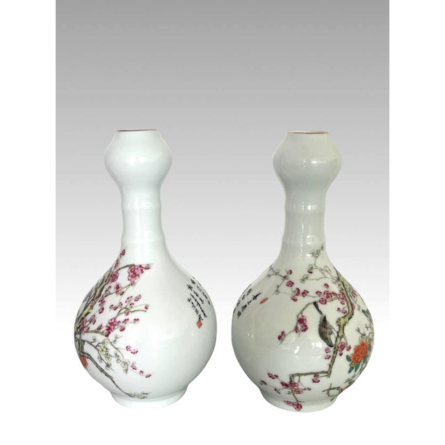 Famille Rose Chinese Fine White Porcelain Garlic Head Vases With Birds & Cherry Blossoms, a Pair For Sale In Tampa - Image 6 of 14