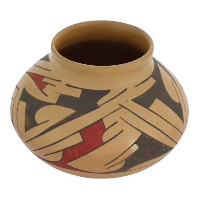 Vintage Mexican Mata Ortiz Pottery Jar Signed by Rafael Silveira C1970 For Sale
