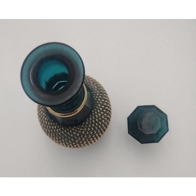 Mid-Century Norleans Italian Empoli-Style Glass Decanter With Gold Accents For Sale - Image 9 of 9