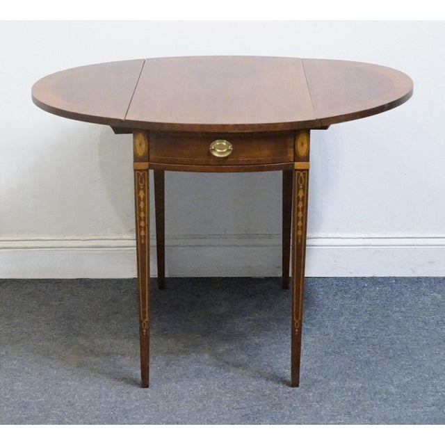 Councill Craftsman Banded Mahogany Traditional Duncan Phyfe Style 37" Drop Leaf Pembroke Accent End Table Table For Sale - Image 11 of 16