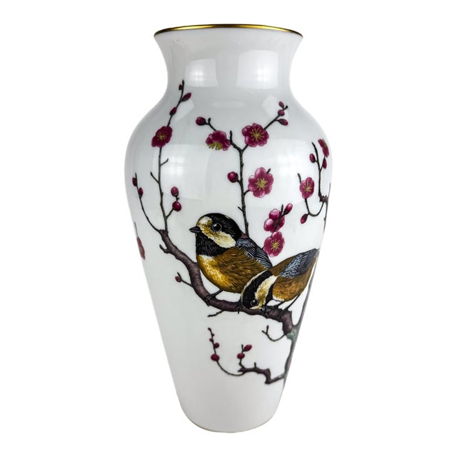 Vintage Franklin Mint Tall White Porcelain Vase For Sale