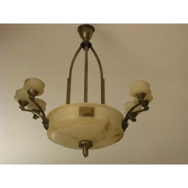 - French Art Deco chandelier from 1925 - In the style of designer Paul Follot - Shades made of alabaster shades - Mounting...