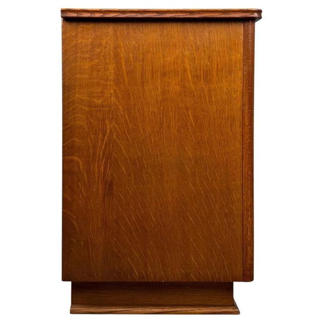 2000 - 2009 20th Century English Oak Chest of Drawers For Sale - Image 5 of 13