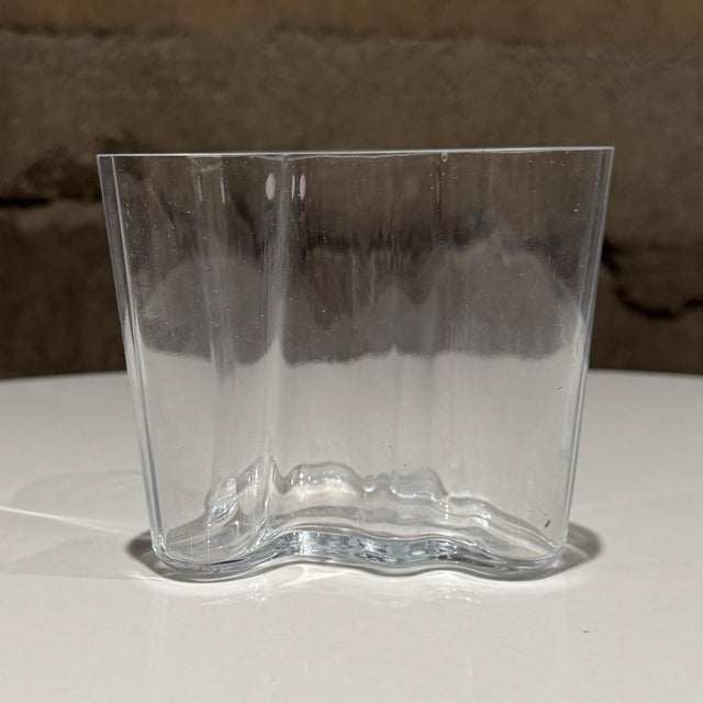 Iittala Alvar Aalto Savoy Clear Vase Scandinavian Mid-Century Modern For Sale In San Diego - Image 6 of 11