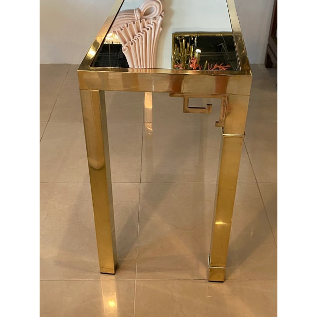 Mastercraft Vintage Mastercraft Polished Brass Greek Key Mirror Top Console Table For Sale - Image 4 of 10