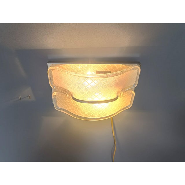 Mid-Century Modern Vintage Wall Sconce in Murano Glass, 1970s For Sale - Image 3 of 7