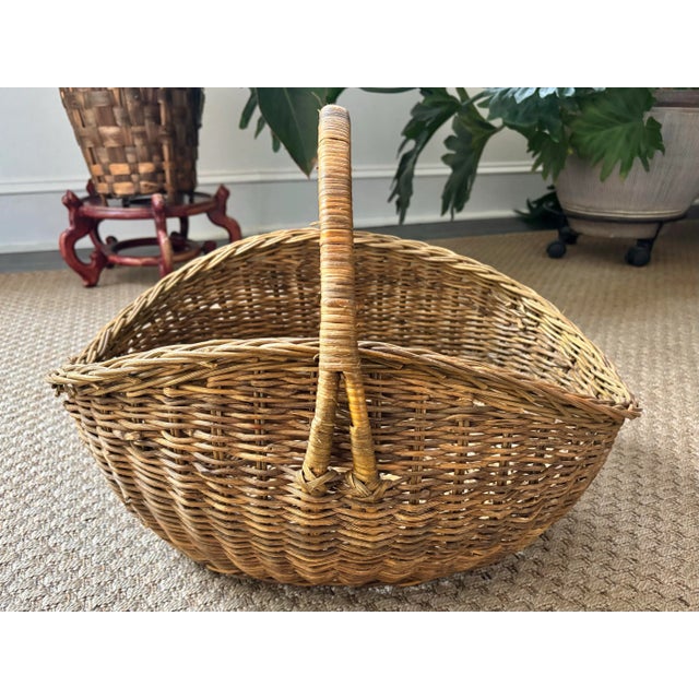 Mid 20th Century French Large Rattan Market Basket For Sale - Image 6 of 10