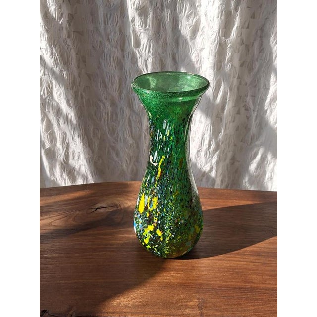 1990s Vintage Green Art Glass Vase, 1990s For Sale - Image 5 of 7