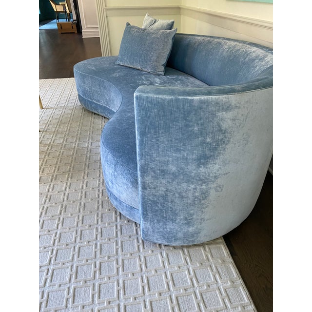 Vladimir Kagan Burton James Modern Curve Couch With Pillows For Sale - Image 4 of 13