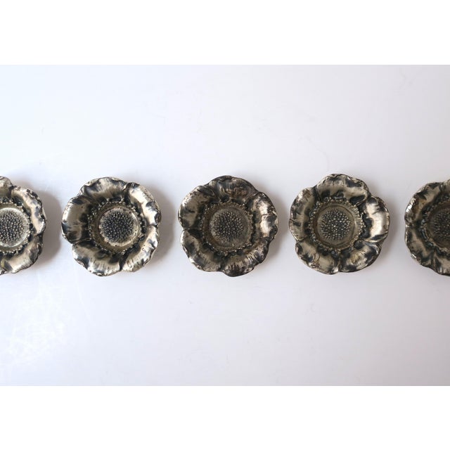 Late 20th Century Italian Sterling Silver Flower Bowls, Organic Form, Buccellati Style, Set of 5 For Sale In New York - Image 6 of 10
