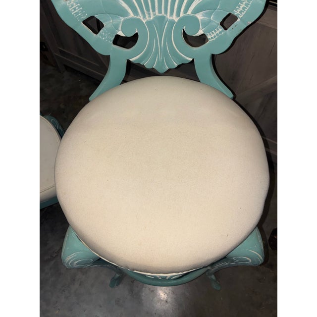 Hollywood Regency Veneman Cast Aluminum Clamshell Patio Set With Tags, Four Chairs, Bar Stools, and Glass Pedestal Table, 7 Pieces For Sale - Image 9 of 12