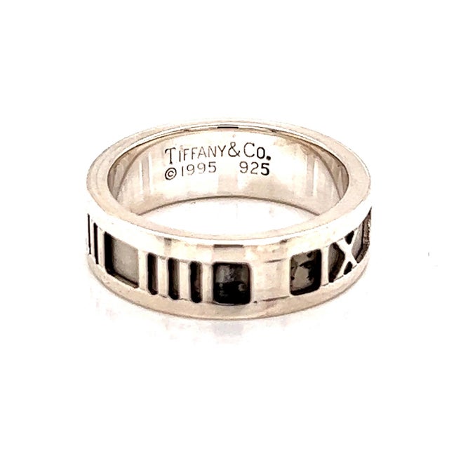 Tiffany & Co Estate Sterling Silver Ring Size 5.25, 4.9 Grams TIF181 Please look at the video attached for this item. With...