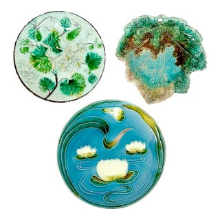 Antique Hollywood Regency Boho Chic Germany Majolica Wall Plate Installation - Set of 3. For Sale