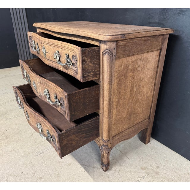 French Bleached Oak Chest of Drawers, 1920 For Sale - Image 9 of 13