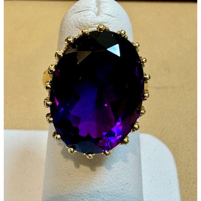 Early 21st Century 11 Carat Amethyst Cocktail Ring in 14 Karat Yellow Gold 7.2 GmSize 5.25 For Sale - Image 5 of 18