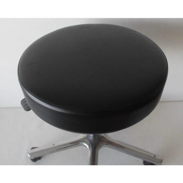 Modern Clinton Modern 5-Leg Pneumatic Stool With Cast Aluminum Base Black Padded Seat For Sale - Image 3 of 10