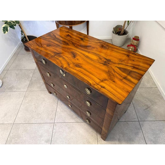 Antique Biedermeier Writing Desk in Walnut For Sale - Image 14 of 18
