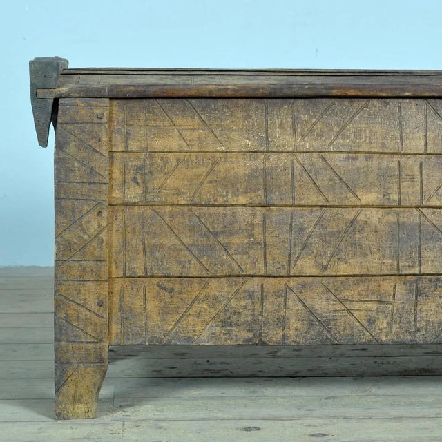 Antique Shepherd's Chest, 1850s For Sale - Image 9 of 15
