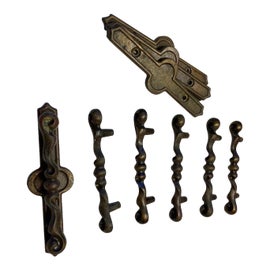 Example of Cabinetry Backplates