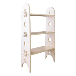 Arts and Crafts Pink Painted Bookshelf With Roycroft Peg Construction For Sale