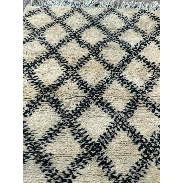 Mid-Century Moroccan Berber Beni Ouarain Rug, 1940s For Sale - Image 10 of 13