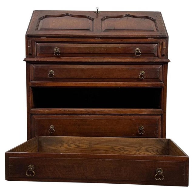 Antique Early 20th Century English Oak Bureau with Fitted Interior For Sale - Image 3 of 14