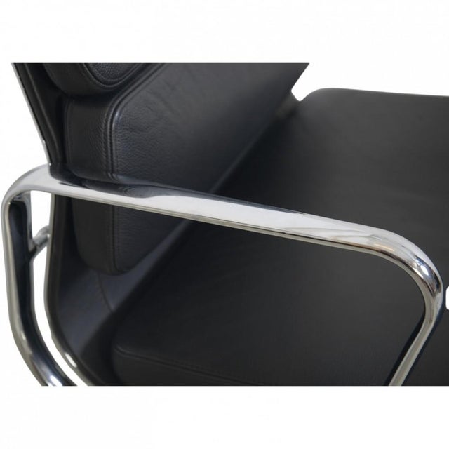2000 - 2009 EA208 Chair in Black Leather by Charles Eames, 2000s For Sale - Image 5 of 17