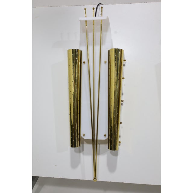 Brass Pair of Italian Wall Sconces in Brass and Lucite, 1960s For Sale - Image 8 of 8