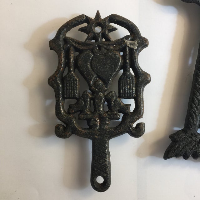 Vintage Classic Cast Iron Kitchen Trivets - Set of 3 | Chairish
