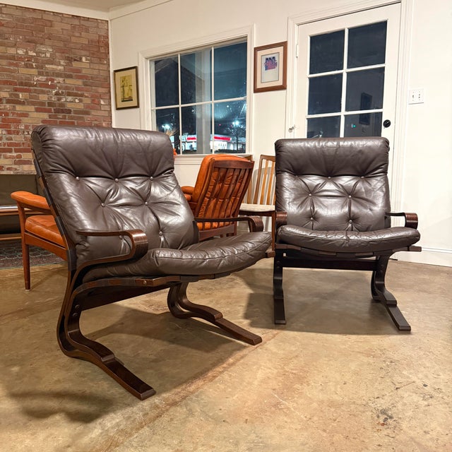 Vintage mid-century modern bentwood beech and brown leather "Skyline" lounge chairs Attributed to Einar Hove for Hove...