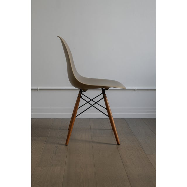 Black Eames Dowel-Leg Molded Plastic Side Chairs for Herman Miller, 2015, Pair For Sale - Image 8 of 12
