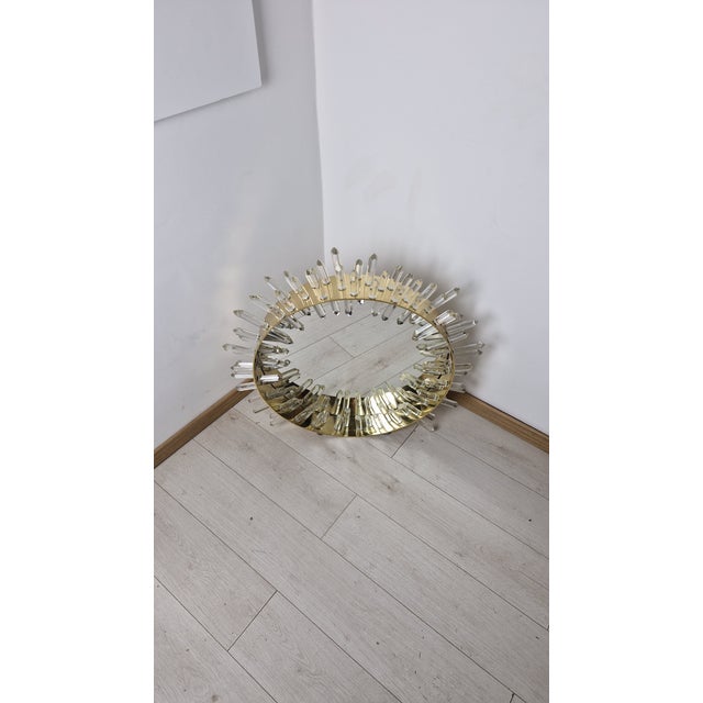 Round Mirror in Brass-Plated Iron with Diamond-Cut Glass Stalactites and Magnet For Sale - Image 13 of 18
