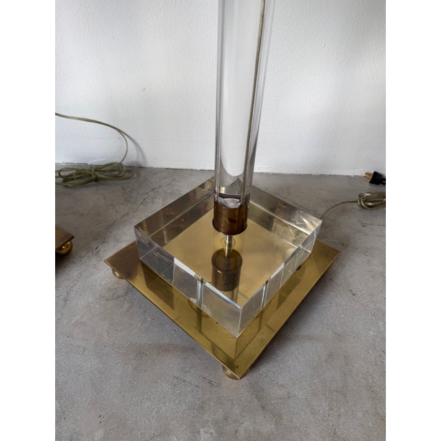 1980s Italian Vintage Lucite & Brass Floor Lamps – A Pair For Sale - Image 11 of 18