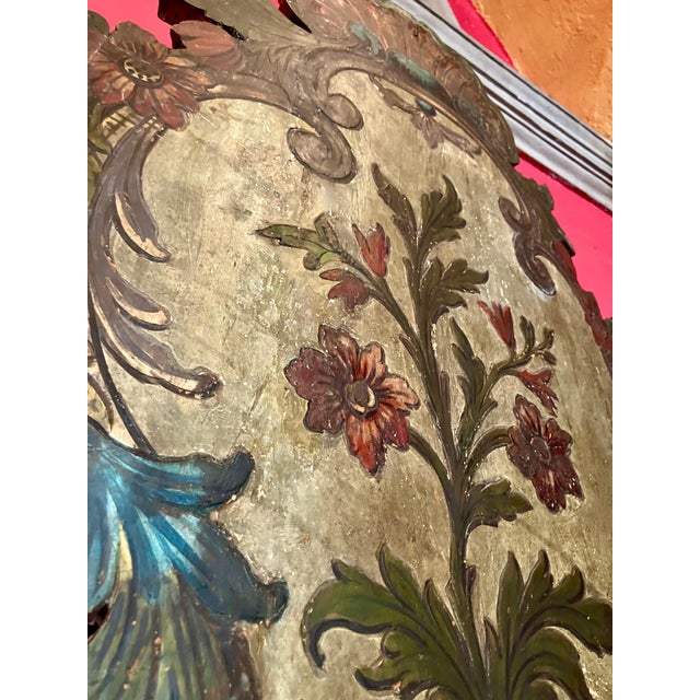 Metal 18th Century Venetian Polychrome and Mecca Lacquered Wooden Wall Sconces, Set of 2 For Sale - Image 7 of 15