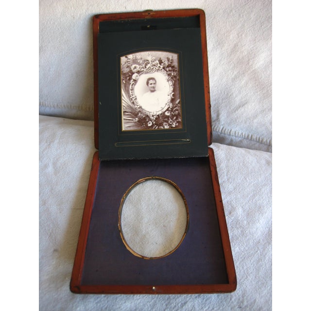 Late 19th Century French Art Nouveau Leather Picture and Frame Album For Sale - Image 13 of 17