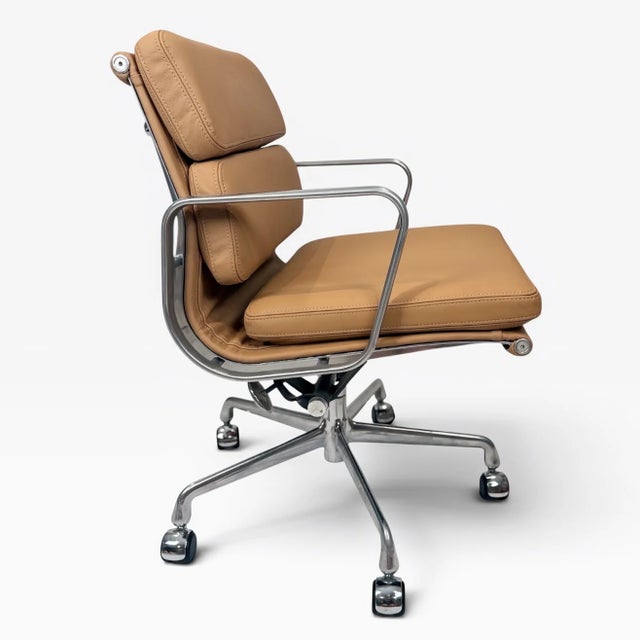 Herman Miller Eames for Herman Miller Soft Pad Management Chair - Camel Tan Leather For Sale - Image 4 of 9