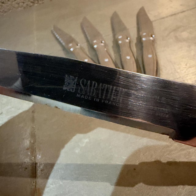 Chrome 1980s Laguiole-Style Steak Knives Sabatier France Chrome Plated Polished Steel - Set of 5 For Sale - Image 8 of 12