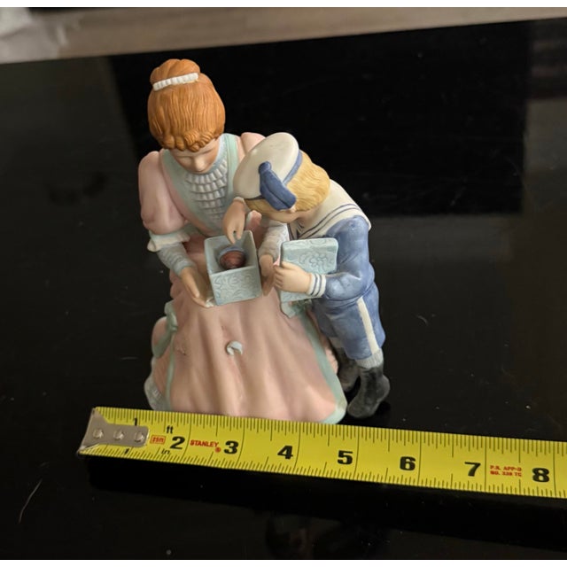 Lenox the Present Mother and Child Sculpture Figurine Collection 1989 For Sale - Image 9 of 9
