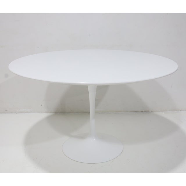 White Eero Saarinen for Knoll Tulip Table, 47" For Sale - Image 8 of 10