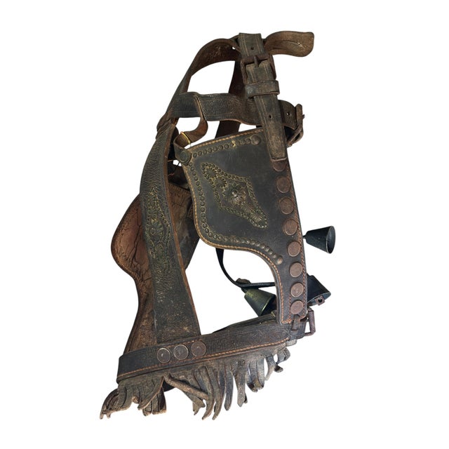 1900 - 1909 Antique Leather Horse Bridle W/Blinders For Sale - Image 5 of 6