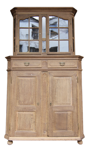 Antique Baroque Showcase, 18th Century