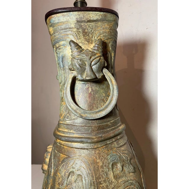1990s 1990s Huge Lawrence & Scott Cast Bronze Wood Chinese Hu Vessel Archaic Urn Table Lamp For Sale - Image 5 of 15