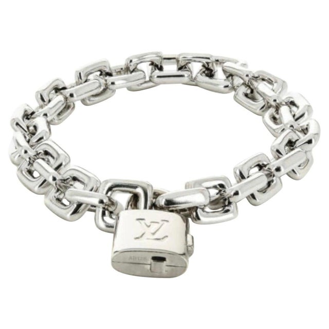 Louis Vuitton Locket Chain Vintage Link Bracelet in 18 Karat White Gold, 87 Gm For Sale - Image 15 of 18