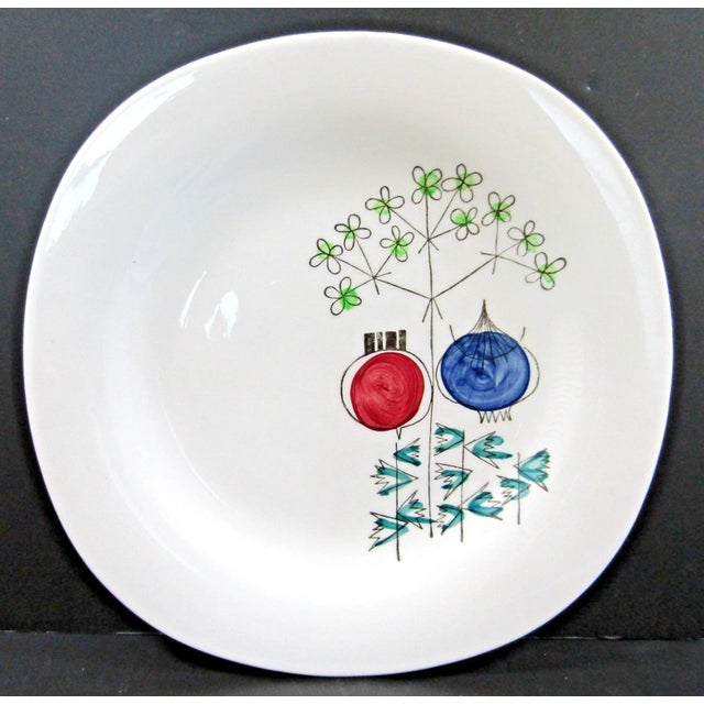 The Rörstrand Sweden Pomona Picknick Set of Two Plates, designed by Marianne Westman, is a vintage ceramic plate that...