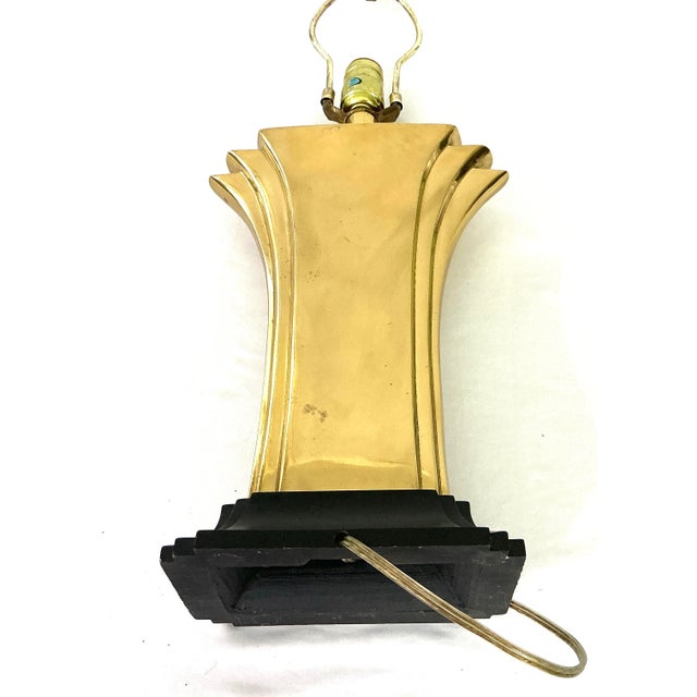 Stiffel 1970s Stiffel-Hollywood Regency Brass Fan/Lotus Black Stepped Base Table Lamp For Sale - Image 4 of 10
